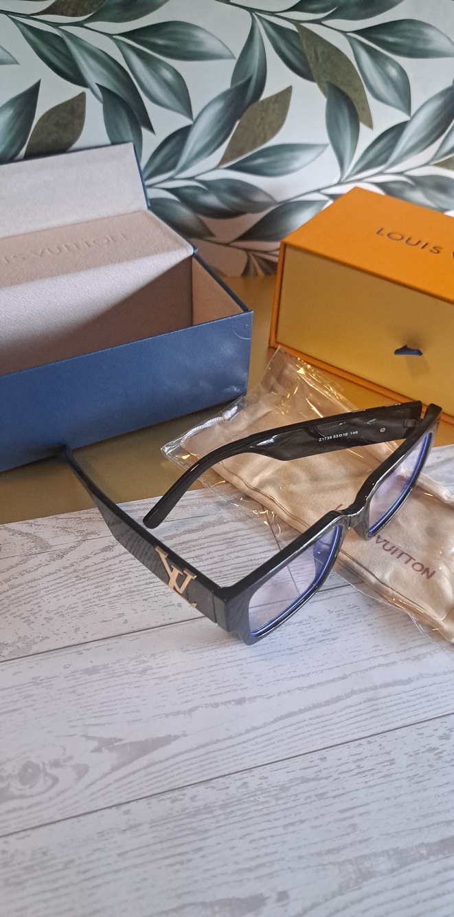 Louis Vuitton Black Logo Accent Women’s Eyeglasses